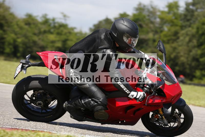 /Archiv-2024/29 12.06.2024 MOTO.CH Track Day ADR/Gruppe gelb/unklar